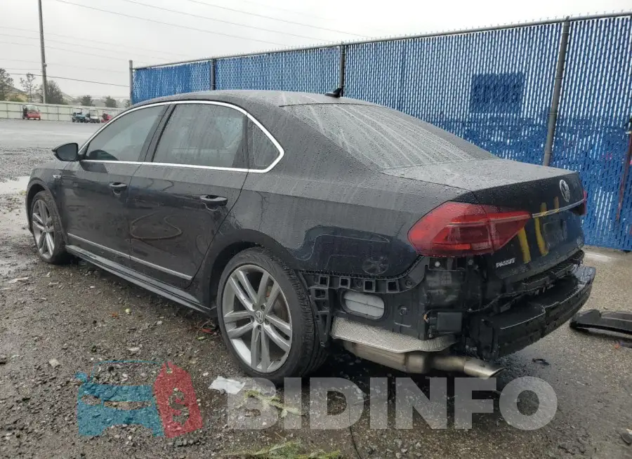 1VWDT7A38HC080472 Photo# 2