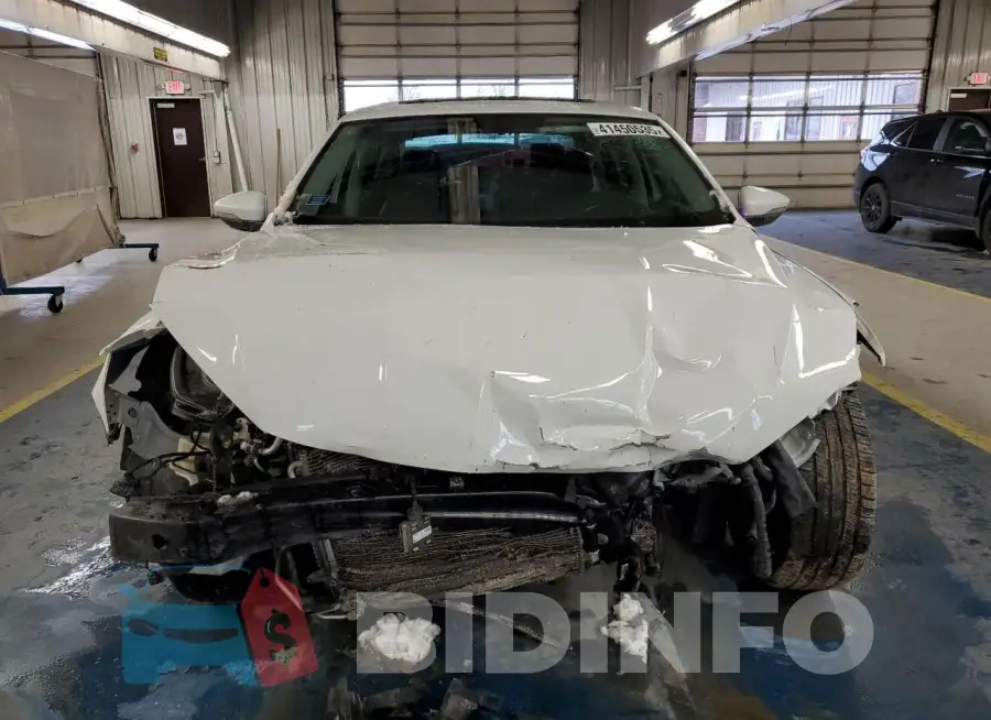 1VWGT7A35HC068700 Photo# 5