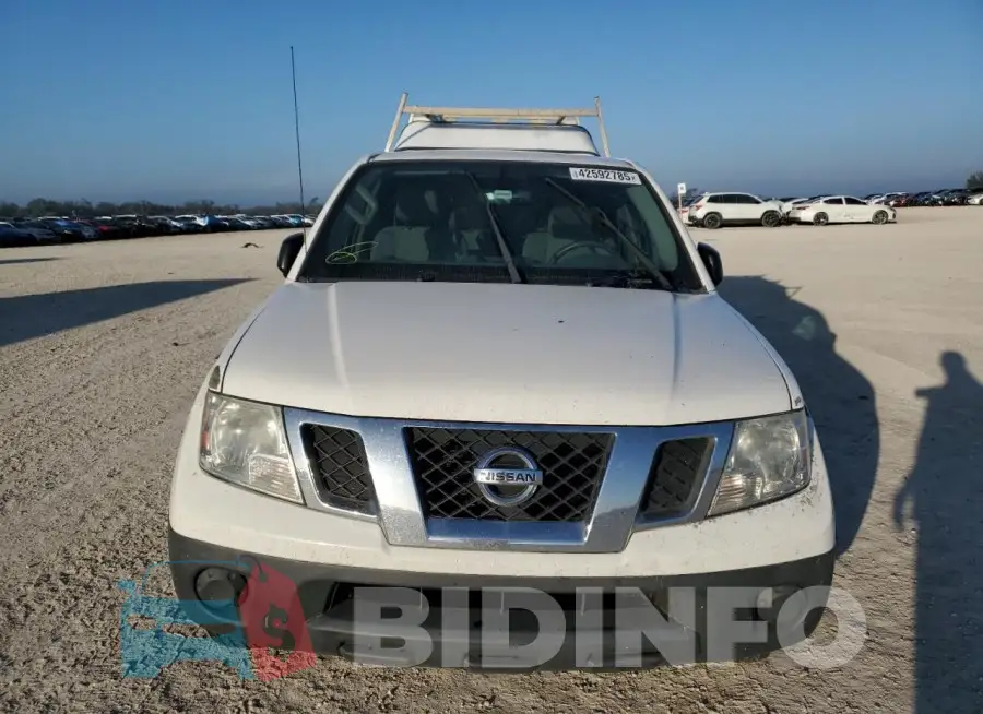 1N6BD0CT2HN775205 Photo# 5