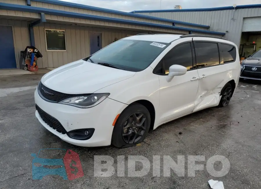 2C4RC1BGXJR227749 Photo# 1