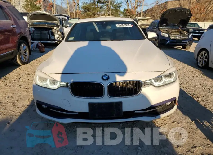 WBA8D9G58JNU66788 Photo# 5
