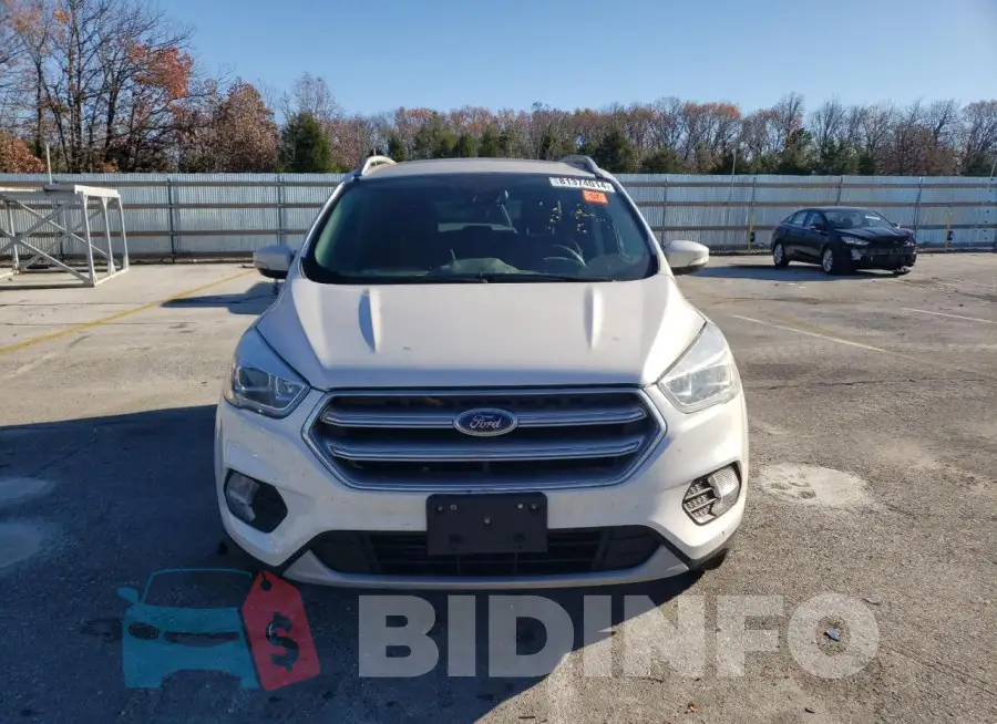 1FMCU9J91HUD76421 Photo# 5