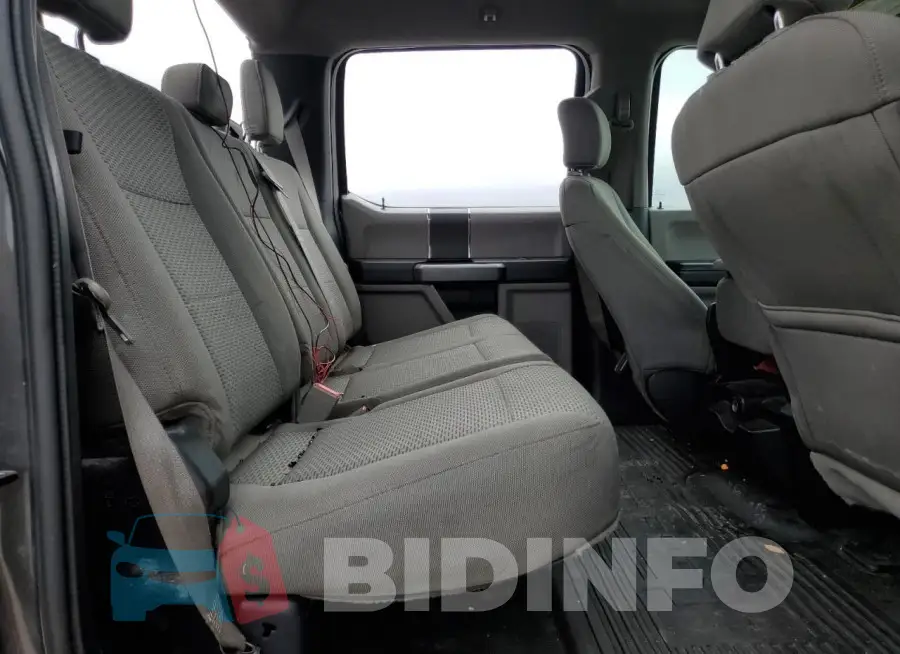 1FT7W2BT2JEB72518 Photo# 10