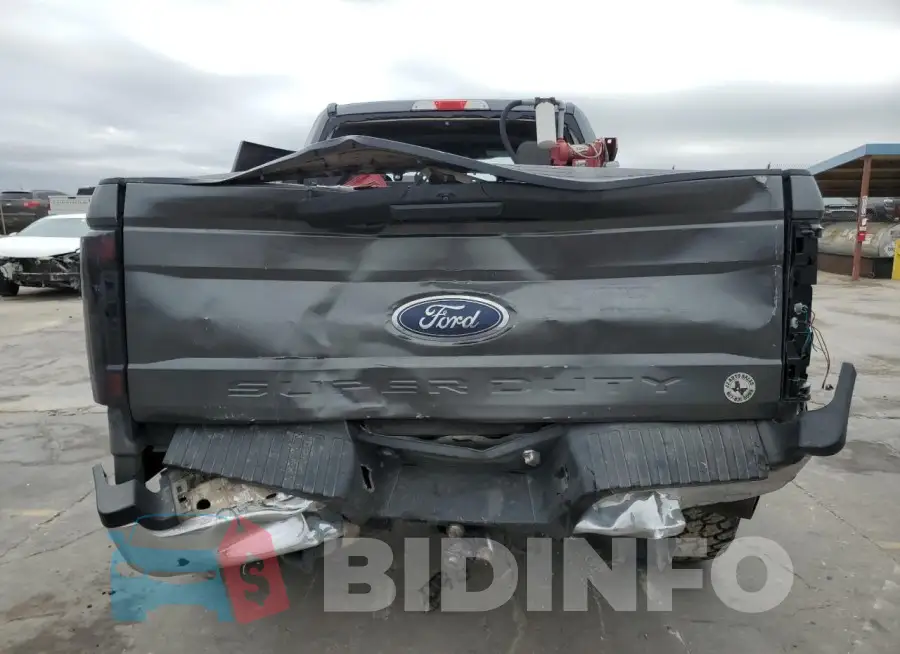1FT7W2BT2JEB72518 Photo# 6