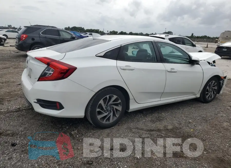 19XFC2F78HE065215 Photo# 3