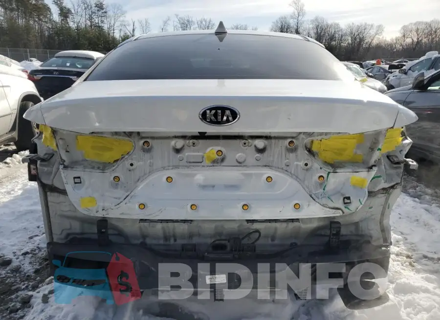 5XXGU4L38GG017993 Photo# 6
