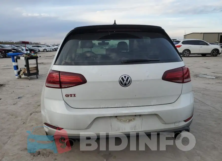 3VW5T7AU8MM010721 Photo# 6