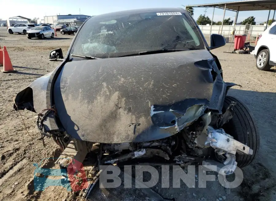 7SAYGDEF6NF448791 Photo# 5
