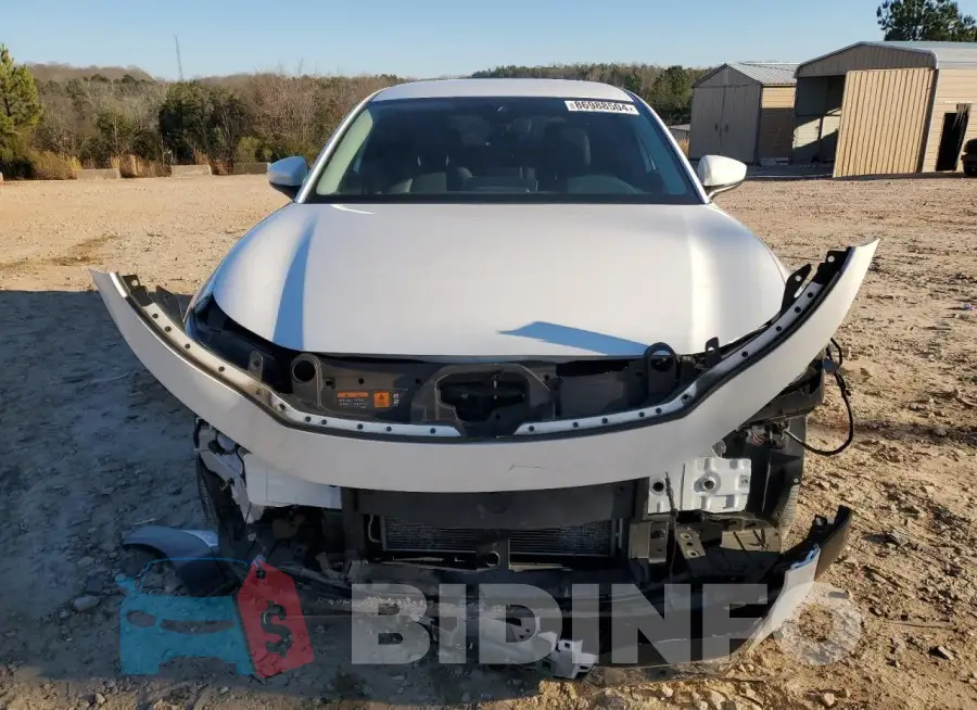 3MVDMBBL1MM217258 Photo# 5