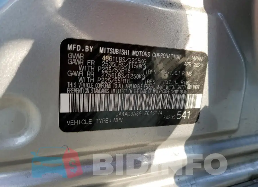 JA4AD3A38LZ043174 Photo# 13