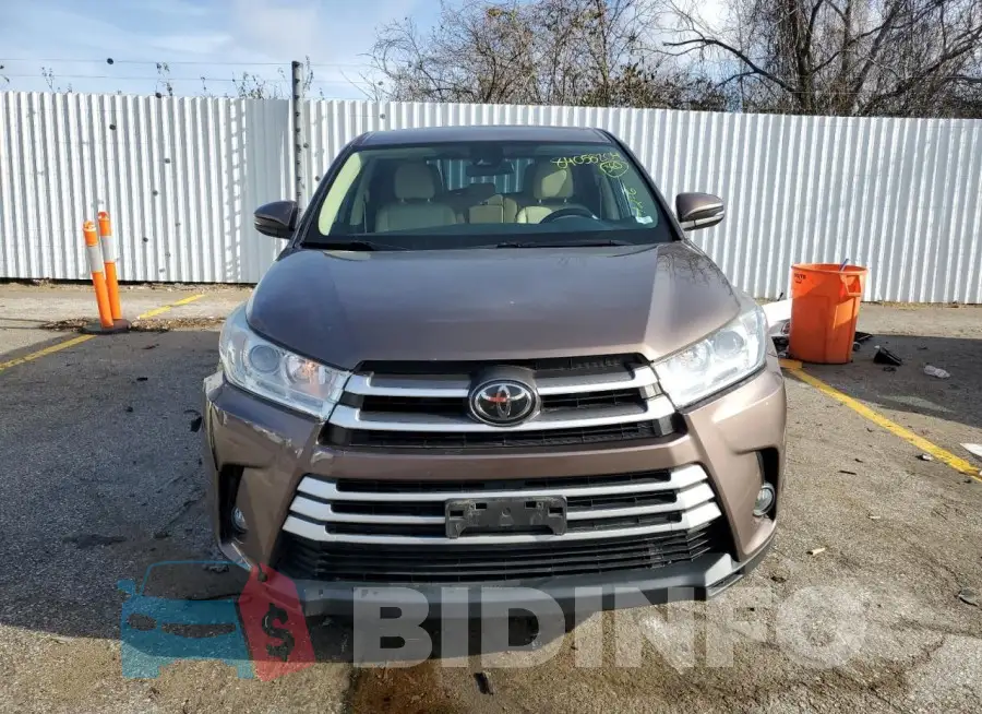 5TDBZRFH3JS499410 Photo# 5
