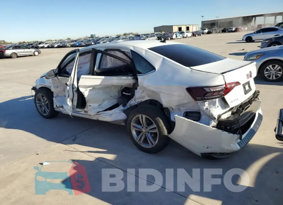 3VW7M7BU9RM023618 Photo# 2