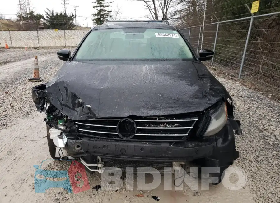 3VWDB7AJ2HM218877 Photo# 5