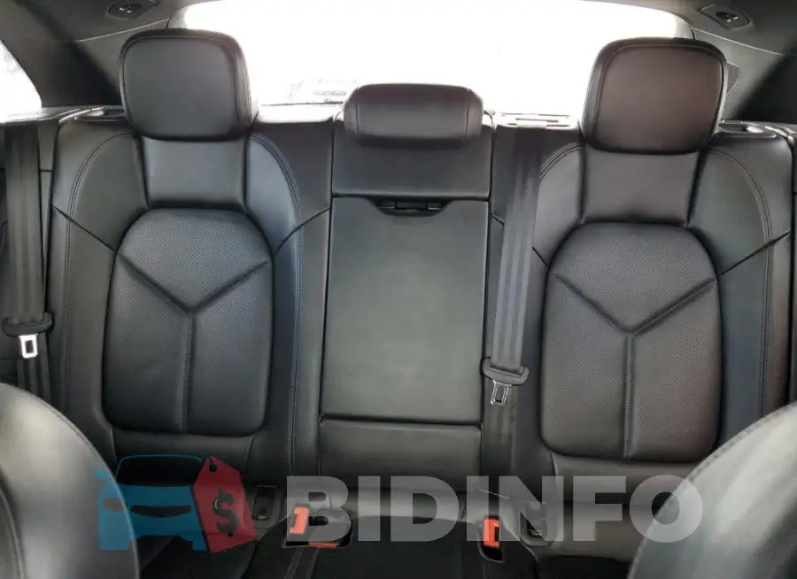 WP1AB2A5XJLB33030 Photo# 10