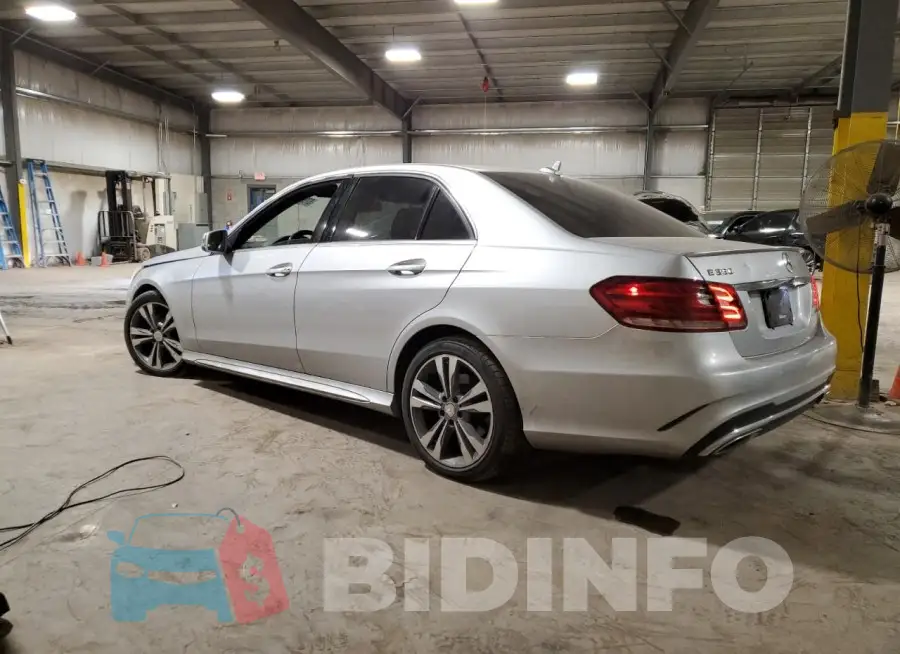 WDDHF8JB2GB297941 Photo# 2