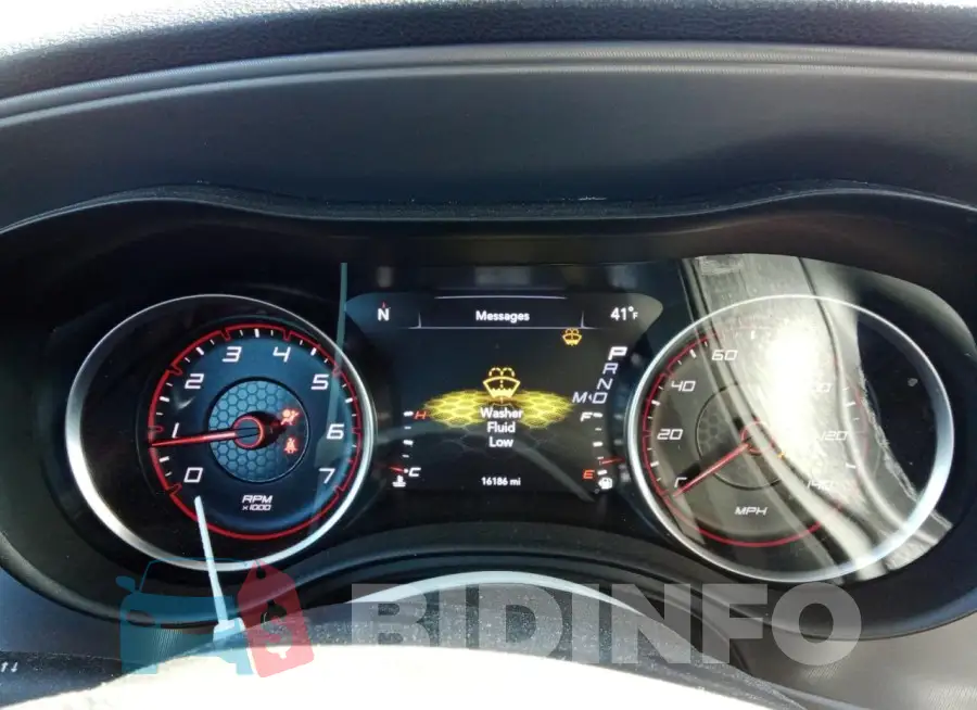 2C3CDXHG5PH700263 Photo# 9