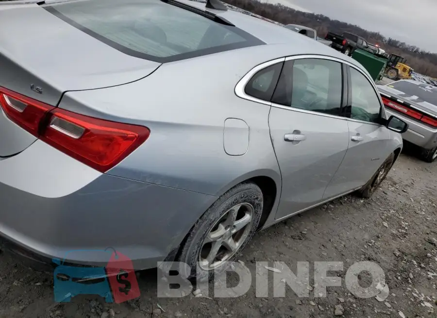 1G1ZB5ST6GF335883 Photo# 3