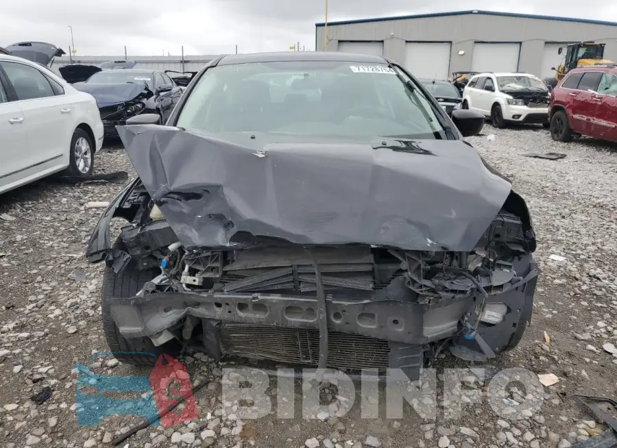 1FADP3F21JL272702 Photo# 5