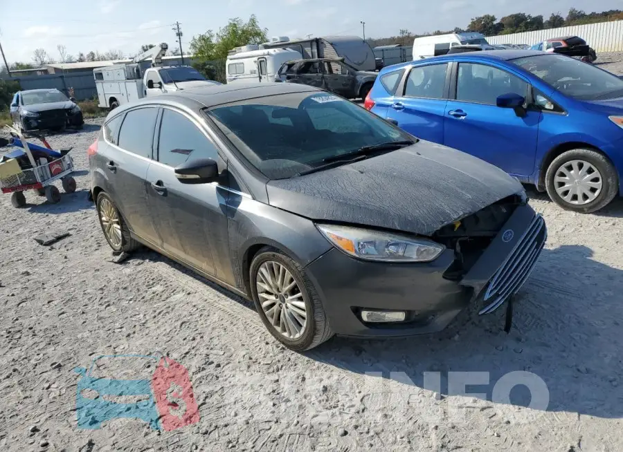 1FADP3N21JL251897 Photo# 4