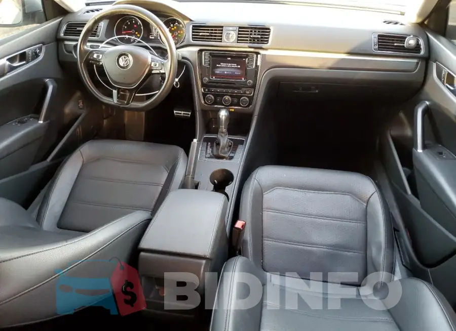 1VWDT7A30HC040547 Photo# 8