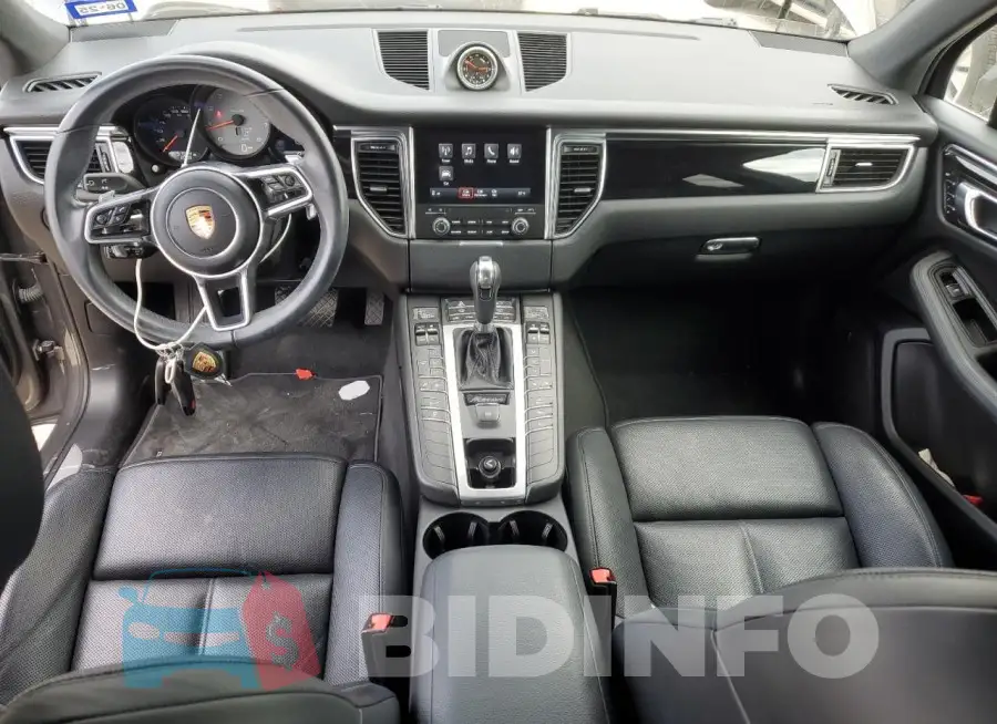 WP1AB2A59JLB38901 Photo# 8