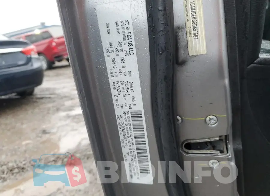 1C4NJDEB3GD657687 Photo# 13