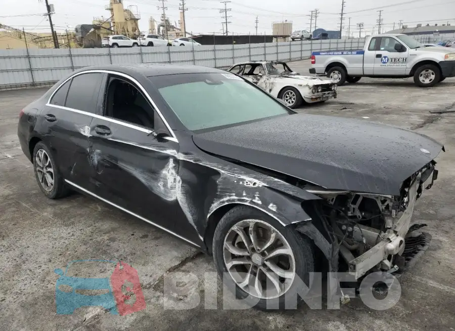 55SWF4JB2GU131828 Photo# 4