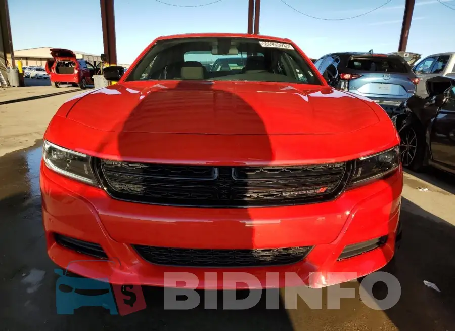2C3CDXBG9PH528943 Photo# 5
