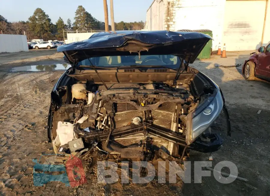 2LMPJ8LR2JBL34924 Photo# 5