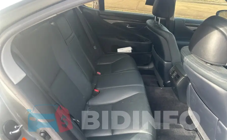 JTHBL5EFXH5144470 Photo# 6