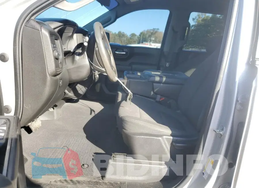1GCPWBEF8LZ374877 Photo# 7
