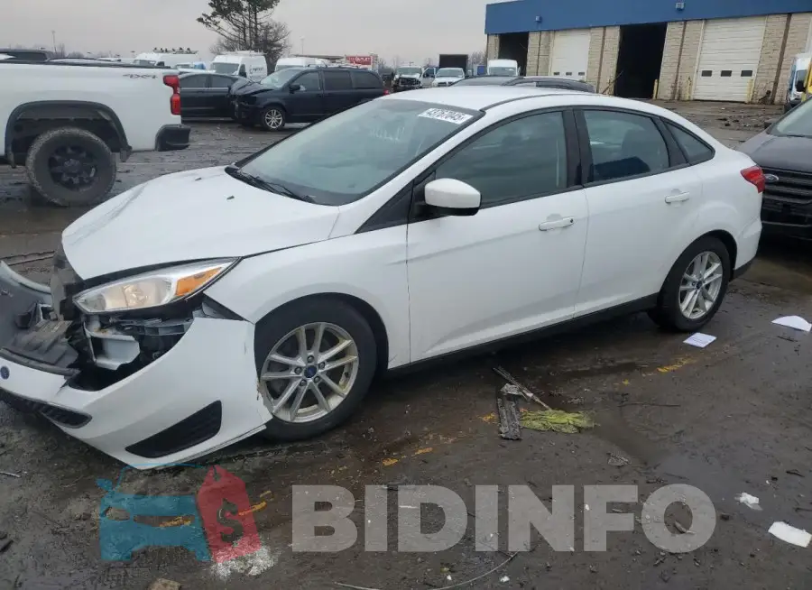 1FADP3F2XJL258765 Photo# 1