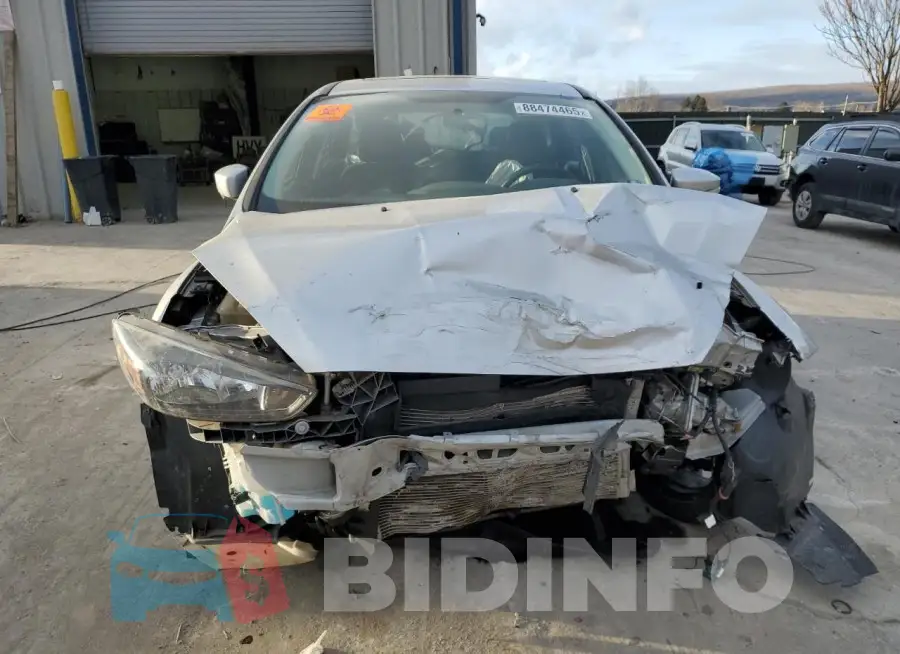 1FADP3M21HL297645 Photo# 5
