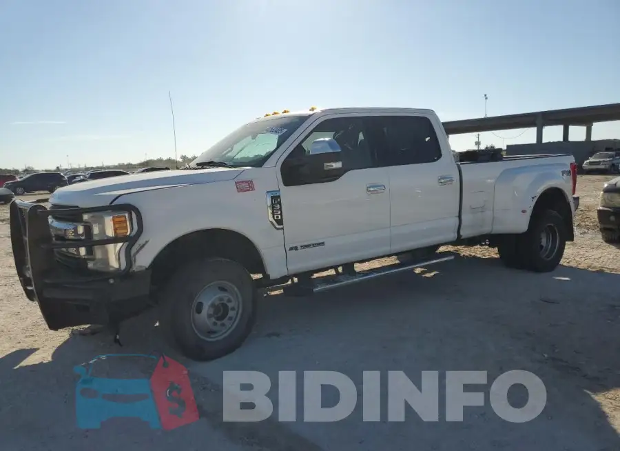 1FT8W3DT1KEC77804 Photo# 1