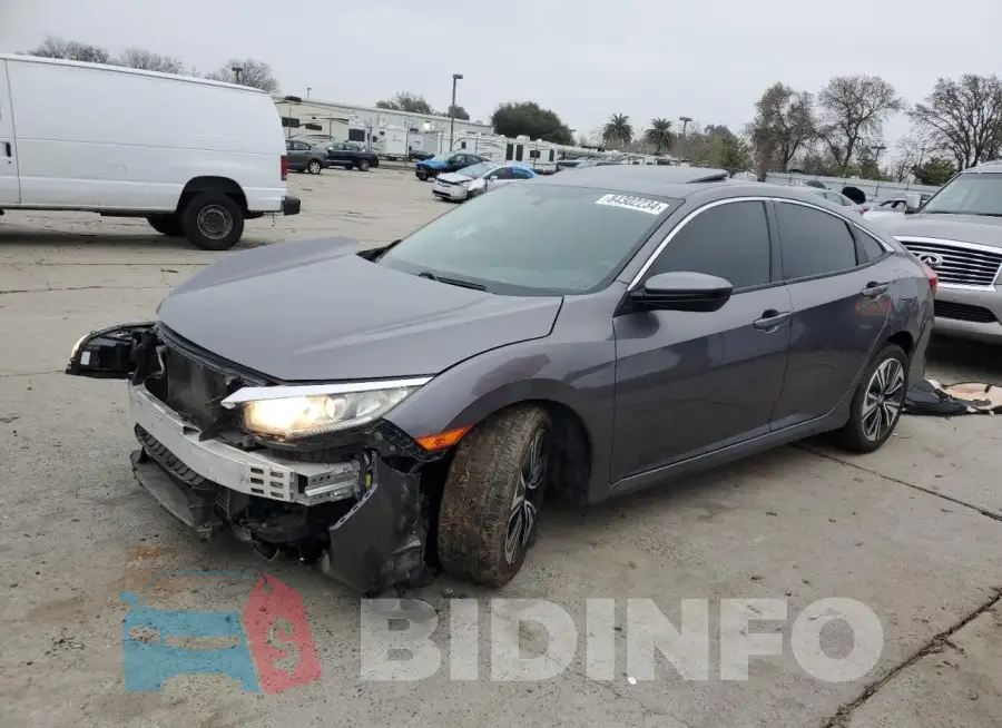 19XFC1F33HE212788 Photo# 1
