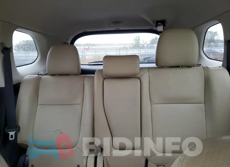JA4AD3A38JZ060912 Photo# 10