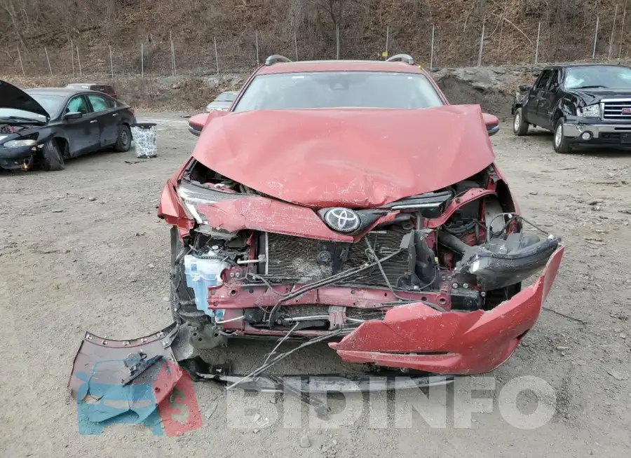 JTMRFREV6HJ121409 Photo# 5