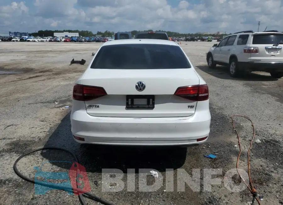 3VW2B7AJ4JM263753 Photo# 6