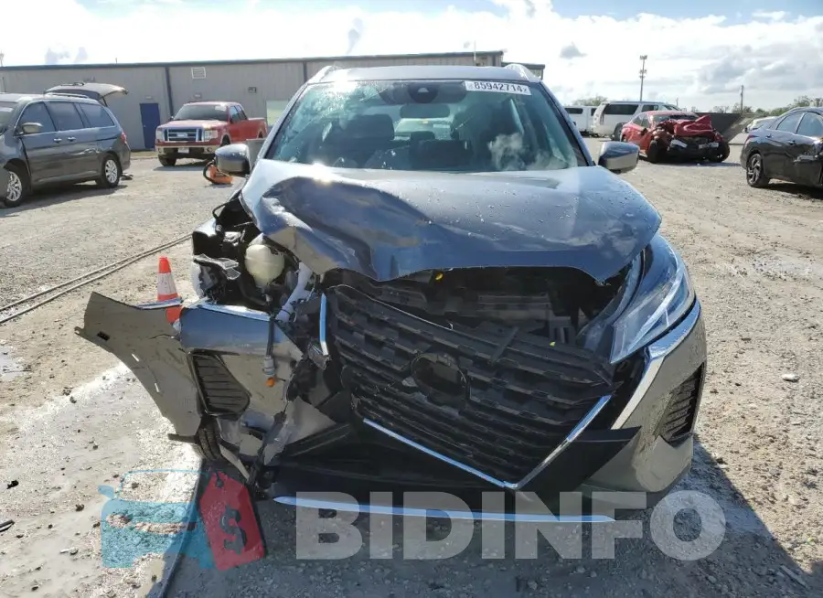 3N1CP5CV3RL571434 Photo# 5