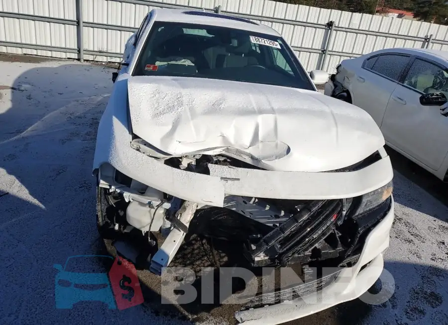 2C3CDXJG8JH324157 Photo# 5