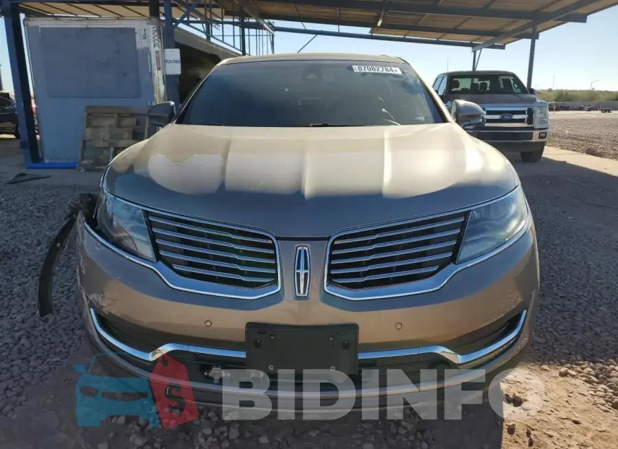 2LMTJ8LP3GBL72796 Photo# 5