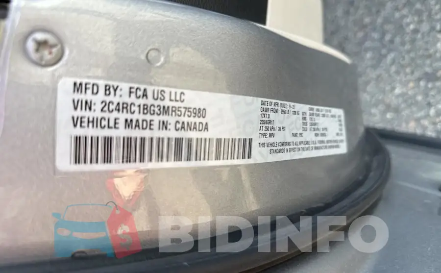 2C4RC1BG3MR575980 Photo# 10