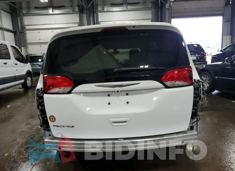 2C4RC1EG7KR541212 Photo# 6