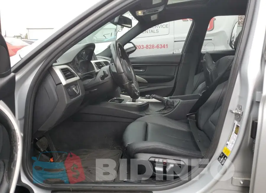 WBA8A3C52GK551518 Photo# 7