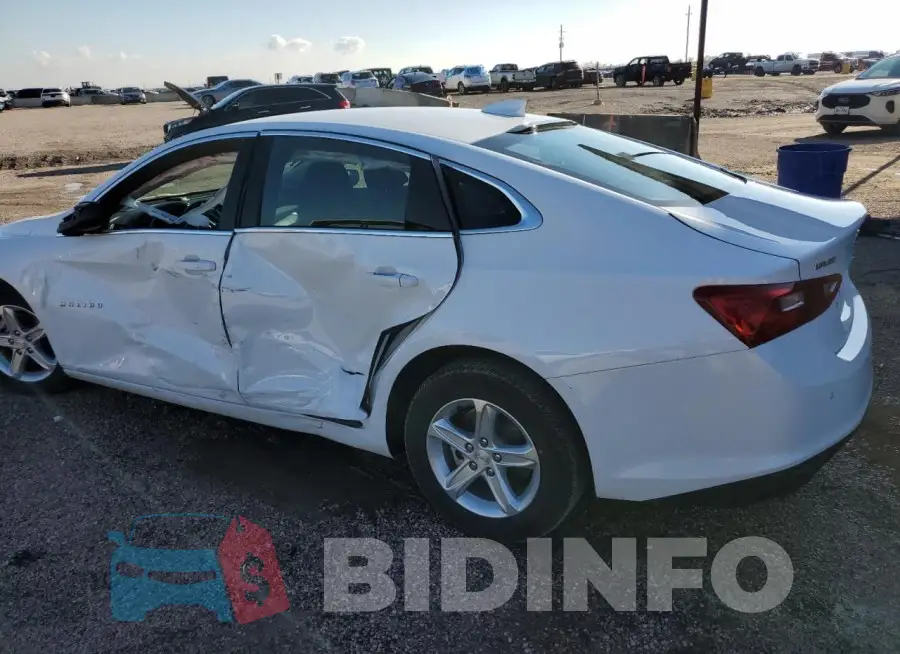 1G1ZD5ST5RF211844 Photo# 2