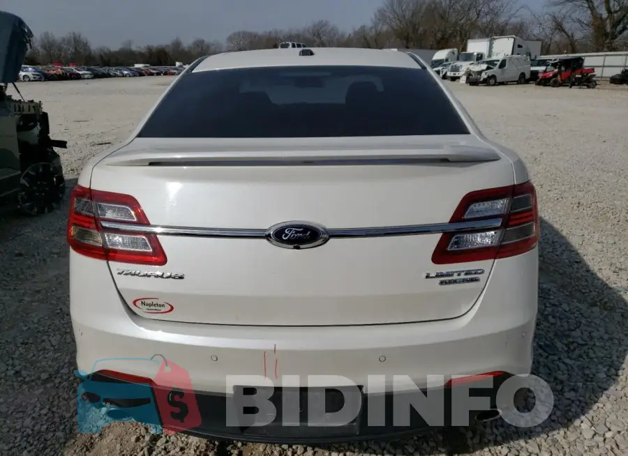 1FAHP2F8XGG100377 Photo# 6