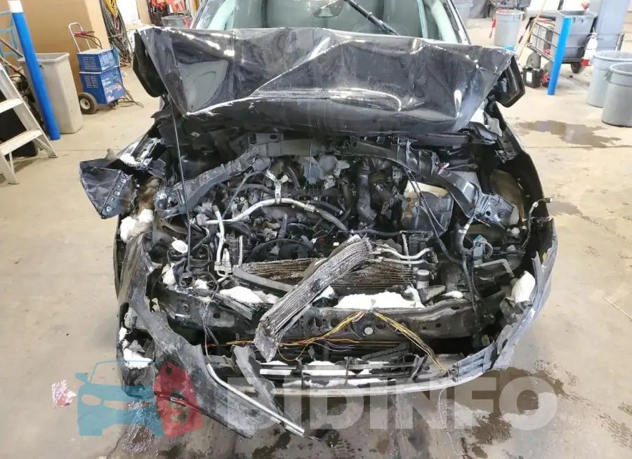 1FMCU9J96HUD61137 Photo# 12