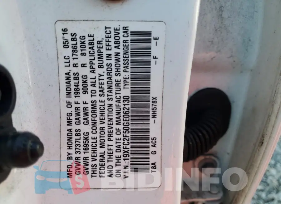 19XFC2F50GE062130 Photo# 12