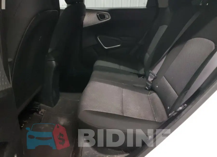 KNDJ23AU1M7127032 Photo# 11