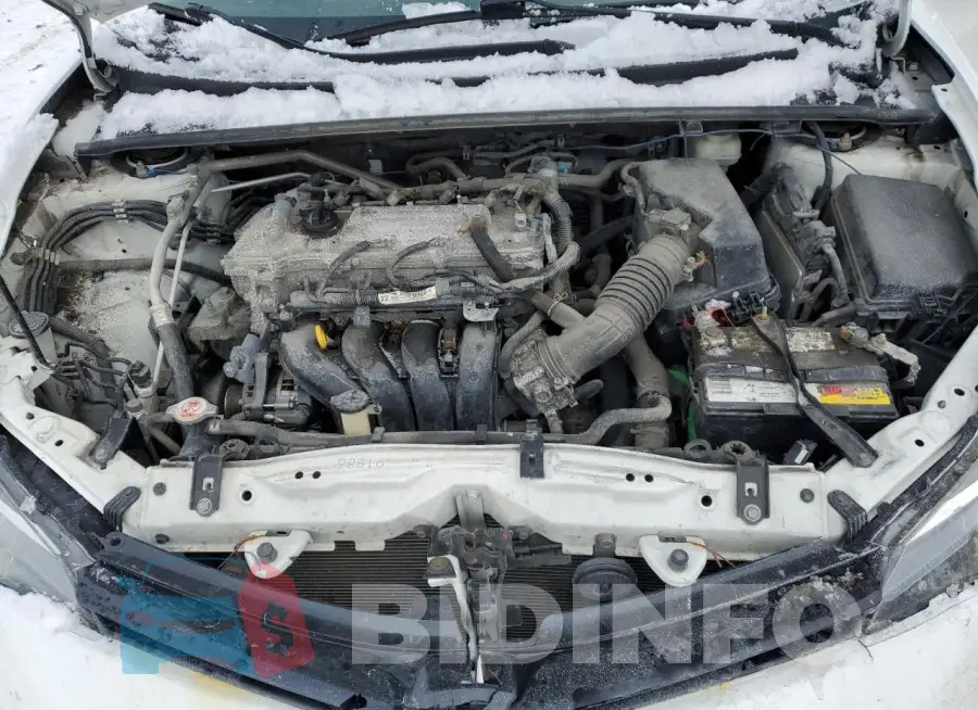 2T1BURHE3JC114633 Photo# 11